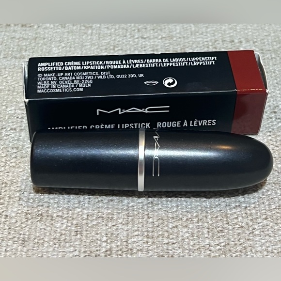 New With Box Mac Crème Lipstick 108 Dubonnet - Picture 2 of 8